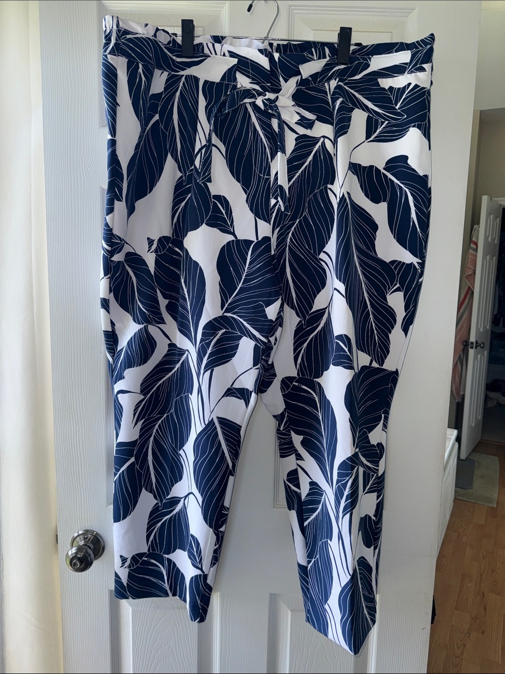 Liz Claiborne women’s pants. Size 20W. Barely worn.
